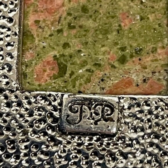 Large unikite and silvertone pendant. - Picture 7 of 8